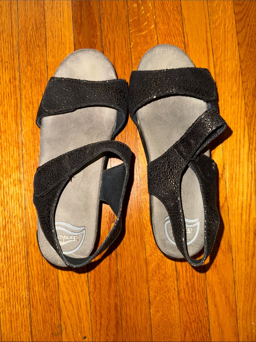 Dansko Black Leather Strappy Sandals sz39